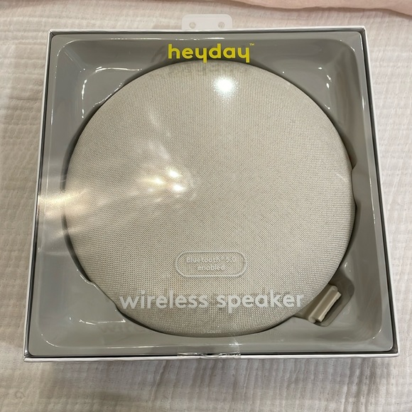 Heyday Bluetooth Wireless Speaker - Picture 1 of 3